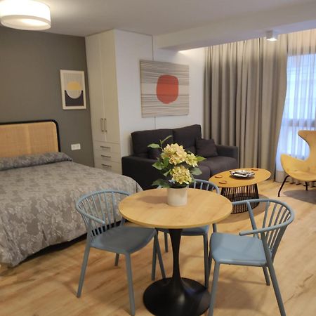 Apartamentos Leonor Malaga Luaran gambar