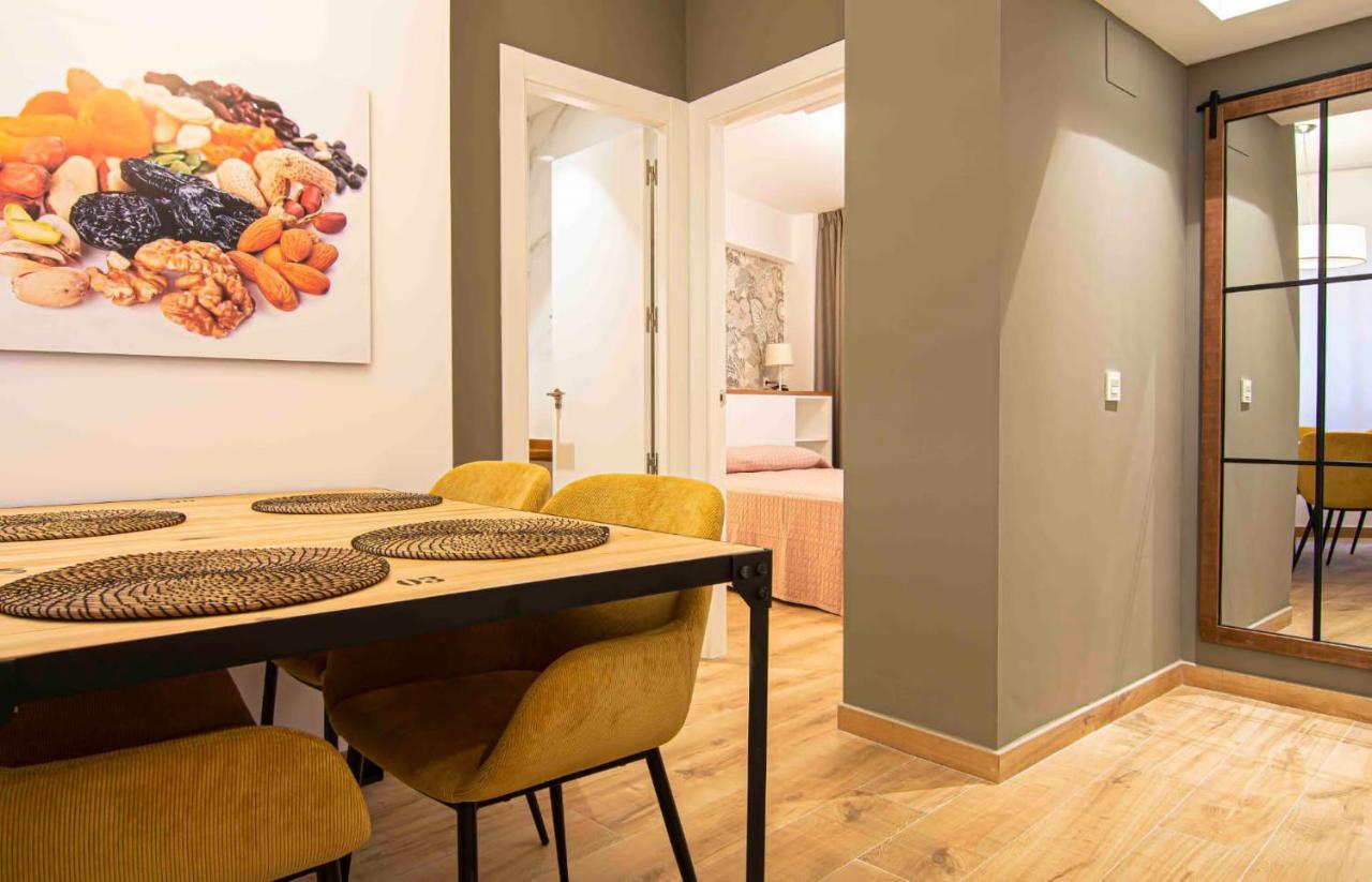 Apartamentos Leonor Malaga Luaran gambar