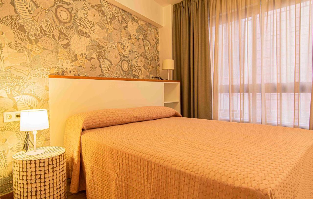 Apartamentos Leonor Malaga Luaran gambar