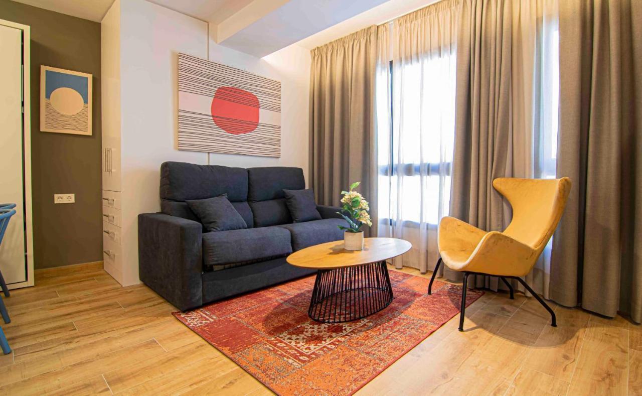 Apartamentos Leonor Malaga Luaran gambar