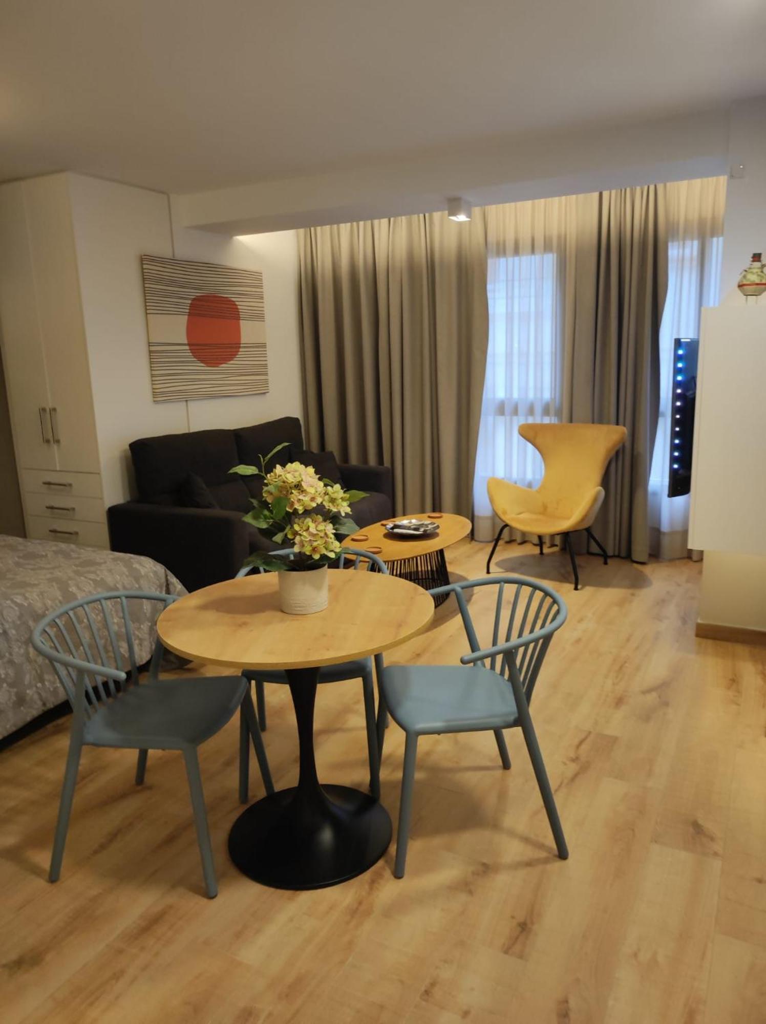 Apartamentos Leonor Malaga Luaran gambar