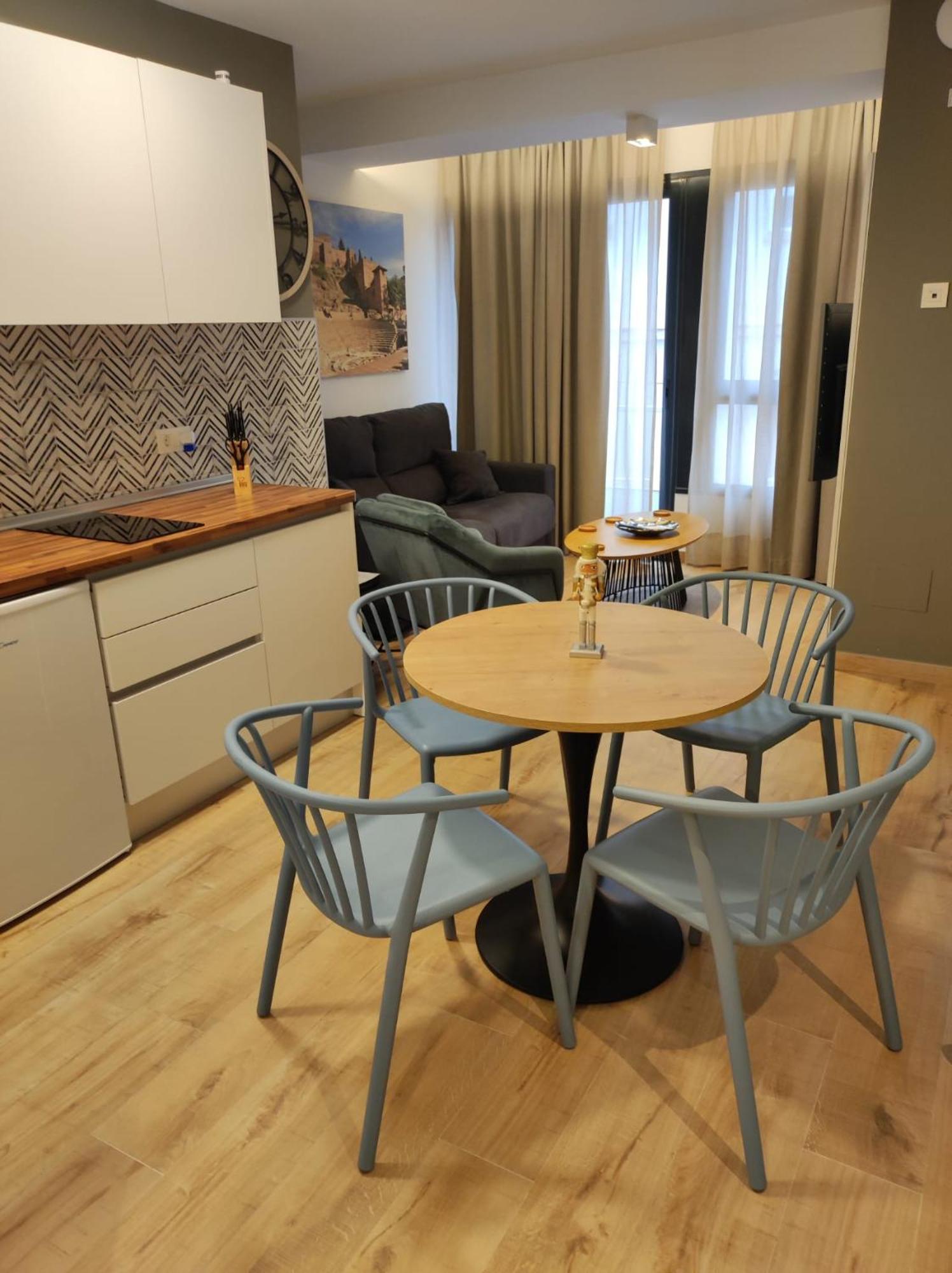 Apartamentos Leonor Malaga Luaran gambar