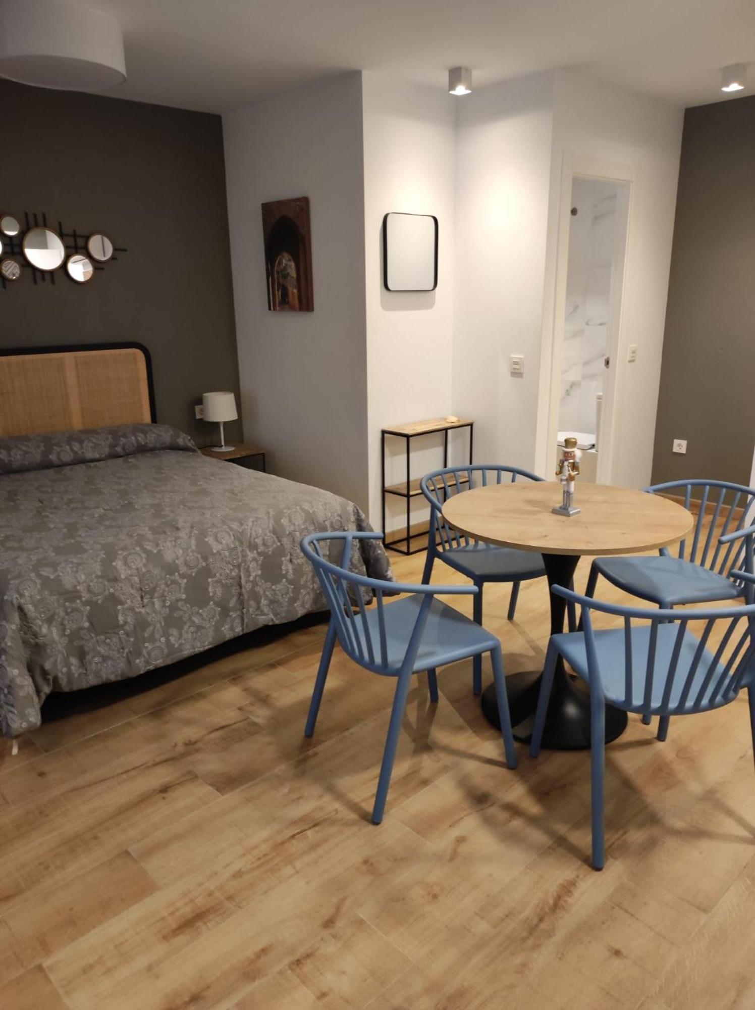 Apartamentos Leonor Malaga Luaran gambar